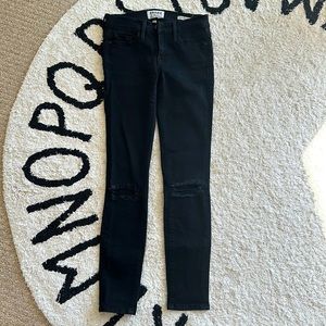 Frame skinny black jeans with knee holes